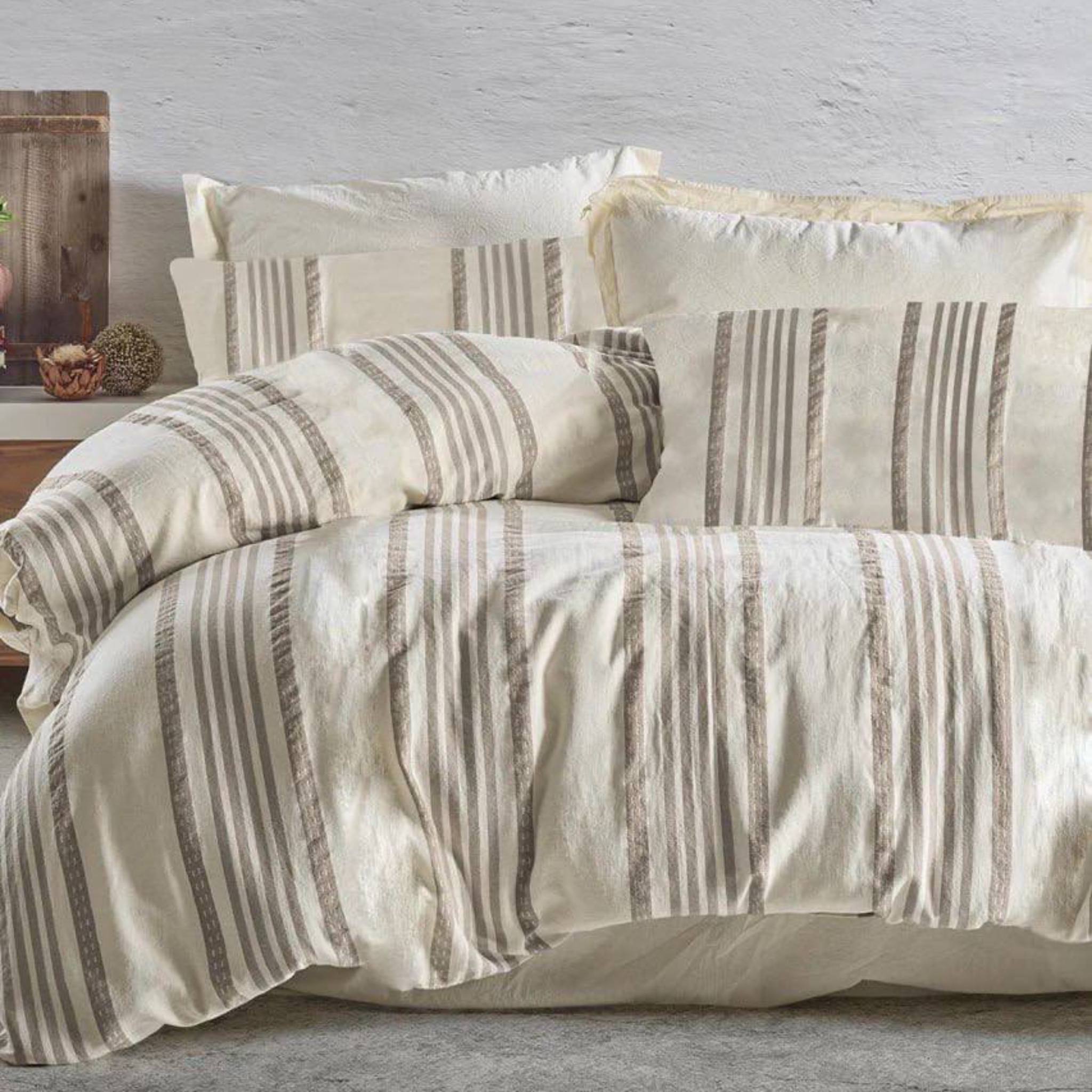 photo_2025-08-25_15-11-54 سرویس کاور شاهسر مدل (Nidus) - Image 1