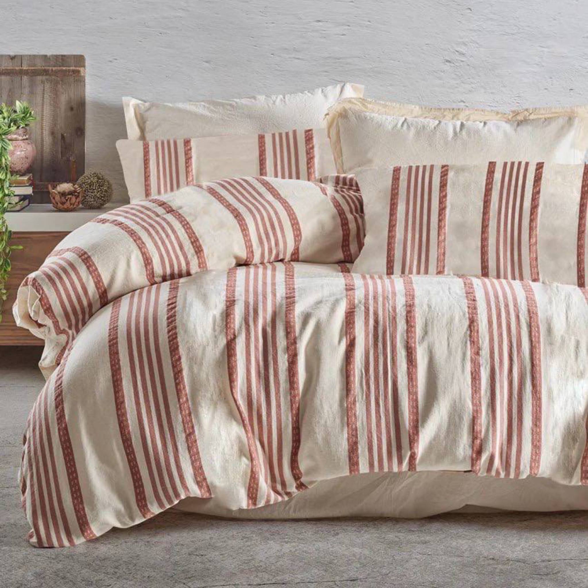 photo_2025-08-25_15-11-57 سرویس کاور شاهسر مدل (Nidus) - Image 1